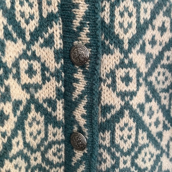 L.L. Bean Wool Nordic Cardigan - Made in U.S.A. Size M. - Picture 4 of 7